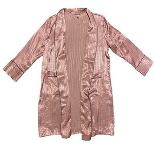 Victoria’s Secret Pink Satin Robe Large Sleepwear 3/4 Sleeves